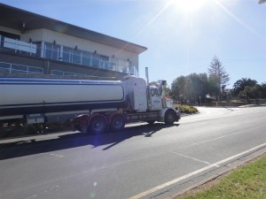 1510_04_Road train